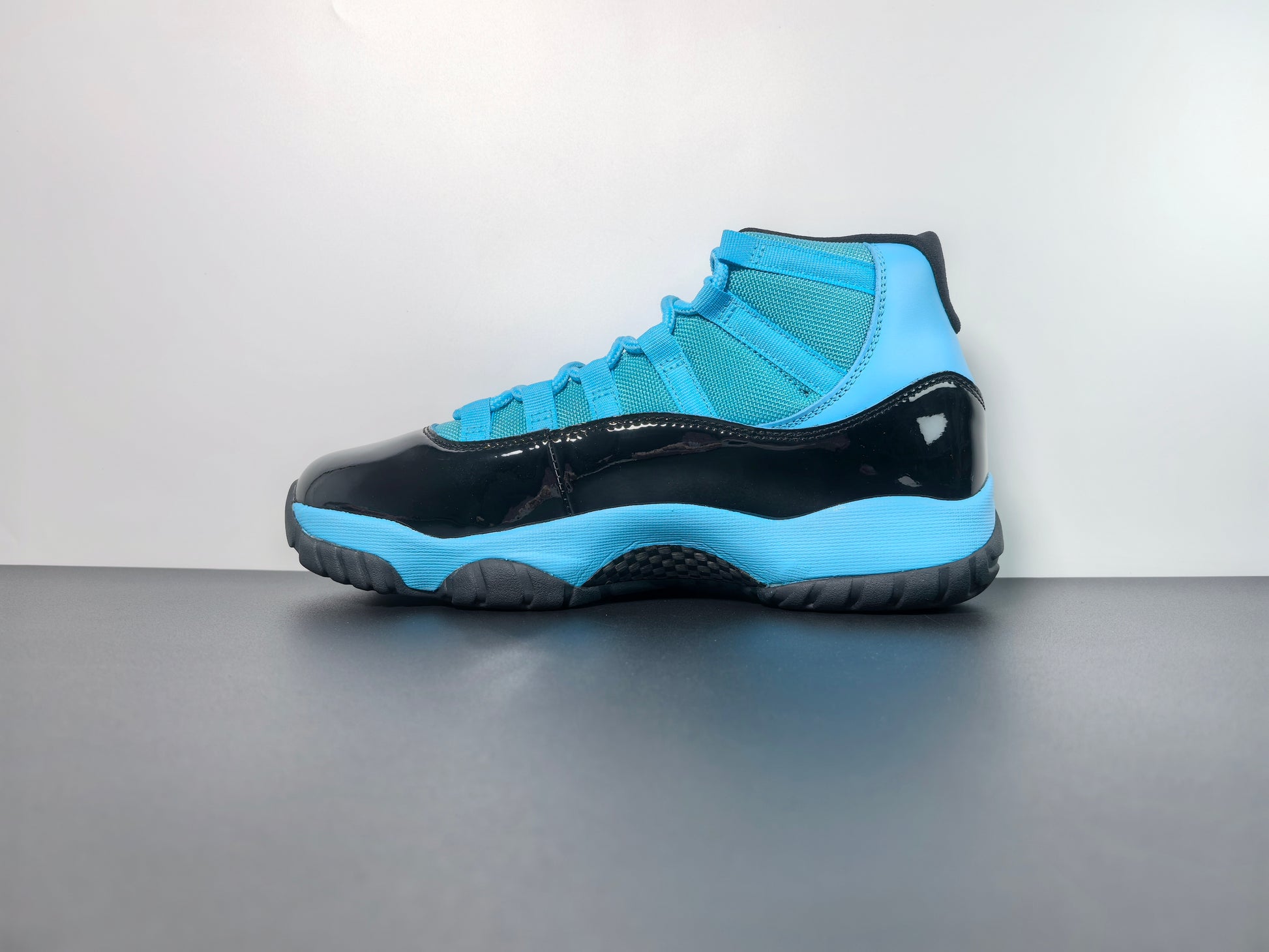 Air Jordan 11 CT8012-440 balenciaga