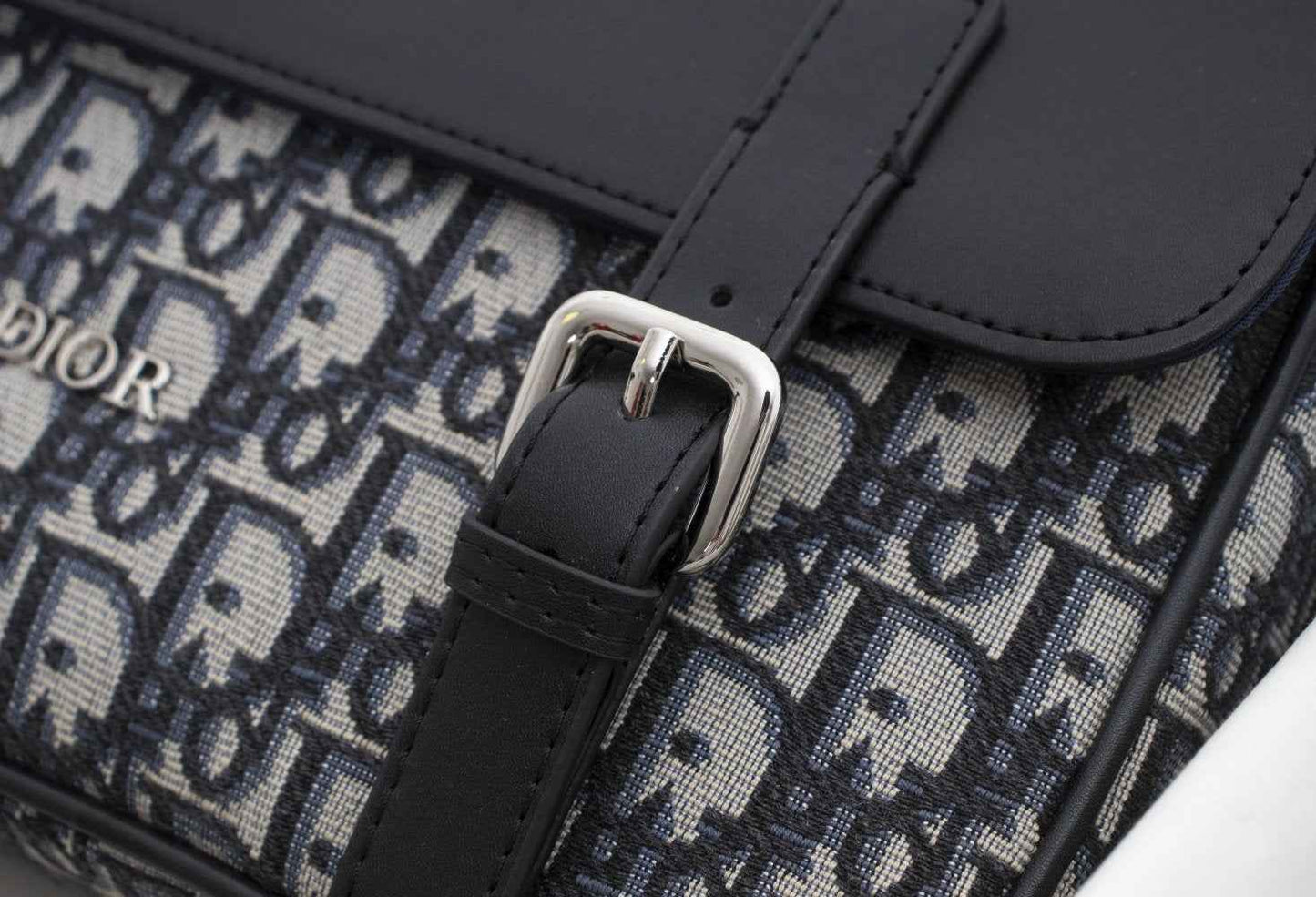 VL - Luxury Edition Bags DIR 095