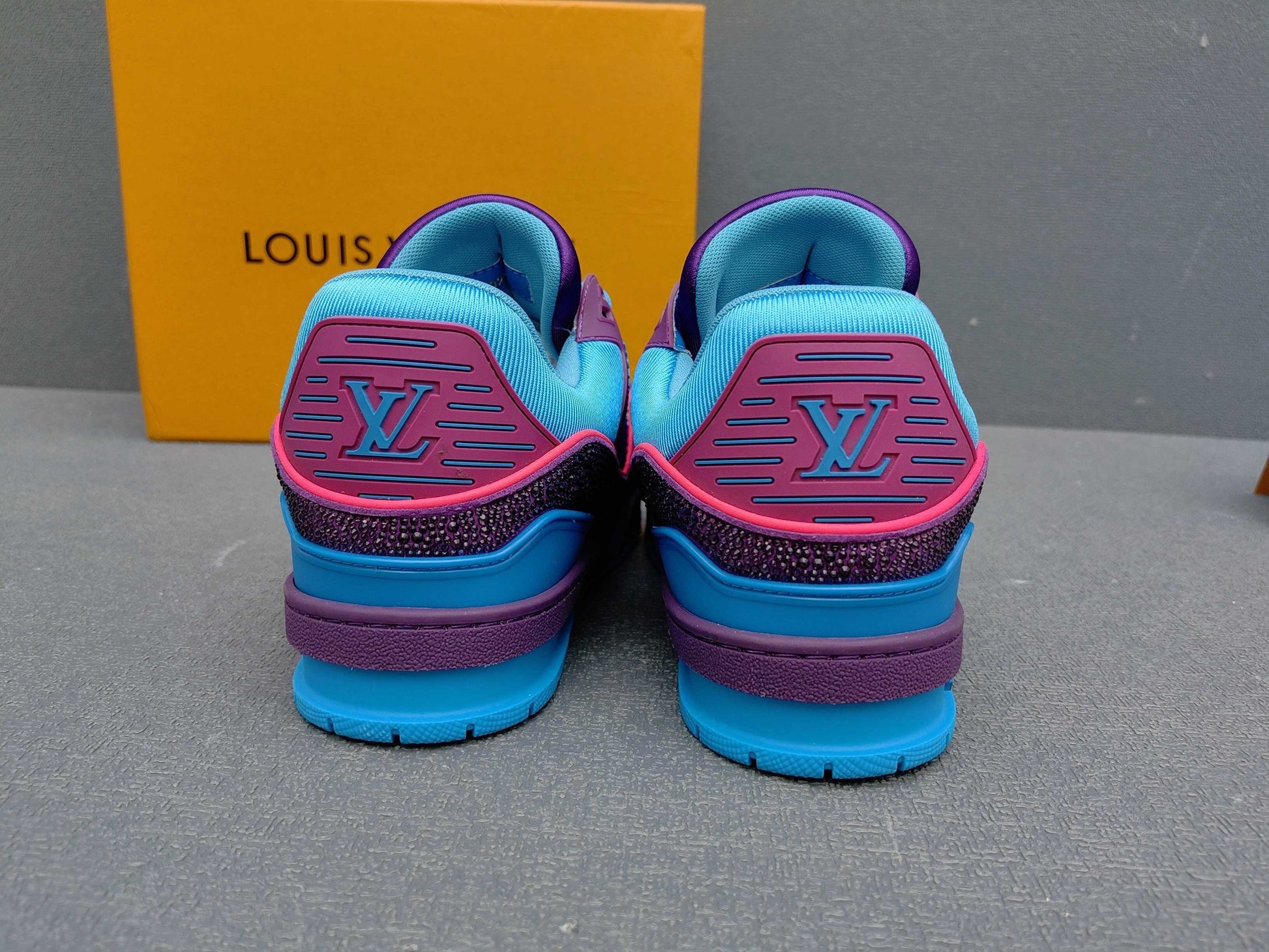 Virgil Abloh x LV Monogram Sneakers AS00400-01 air force 1 low