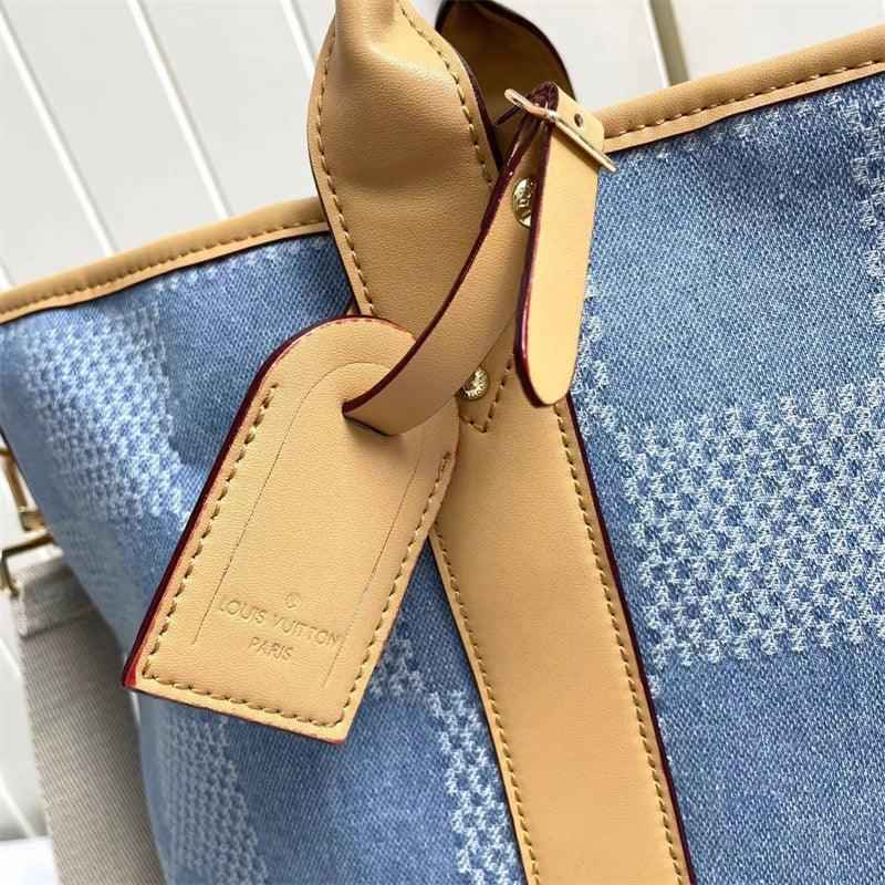 Sneakernational LuVi Paris Bag M40702