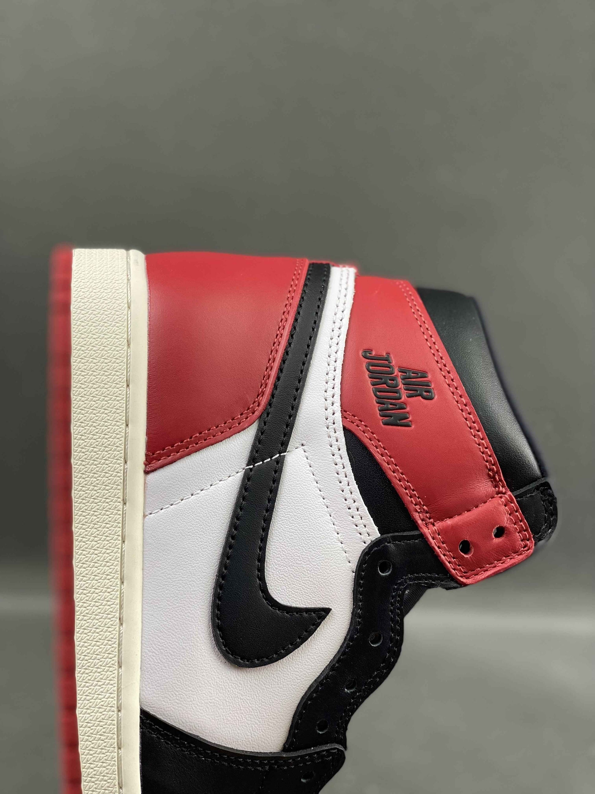 Custom Air Jordan 1 High OG“Black Toe Reimagined”