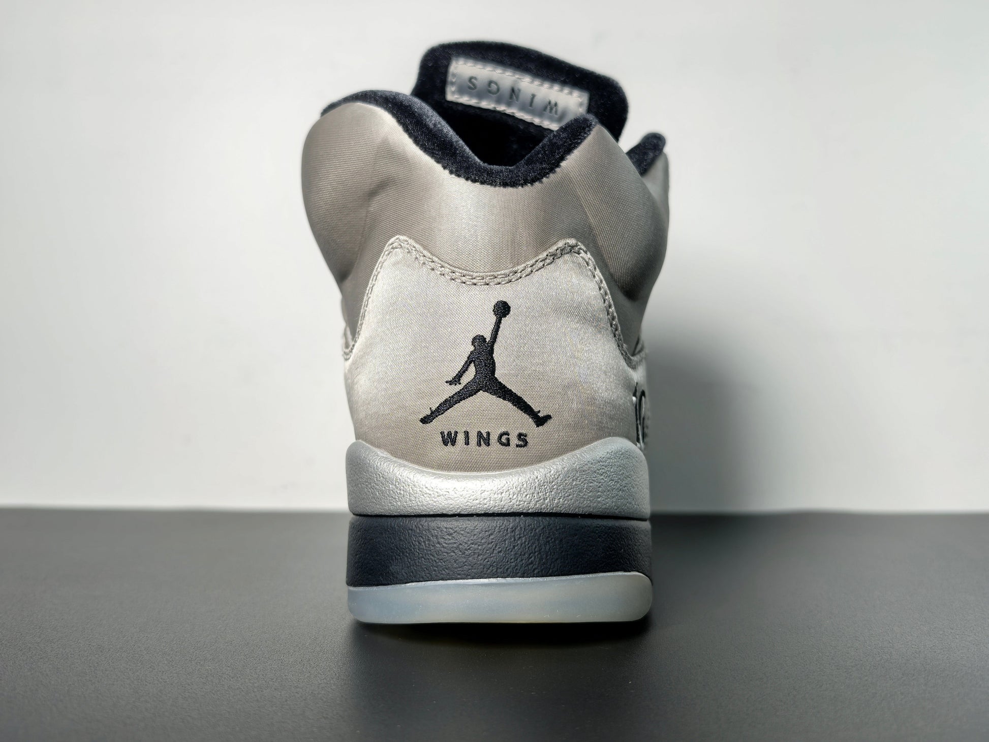Air Jordan 5 WMNS “Wings”5 Luxury Urban Wear