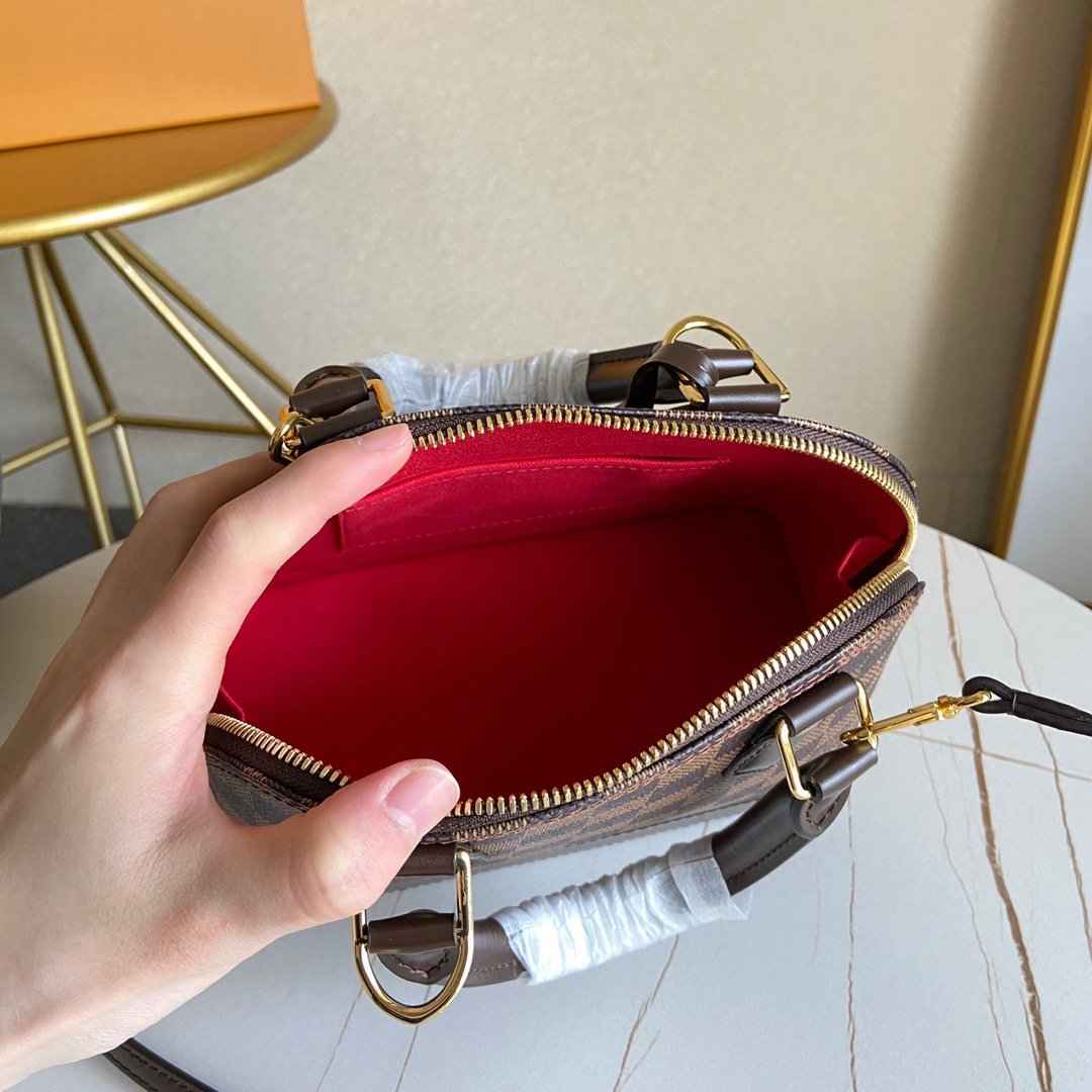 VL - Luxury Edition Monogram Bags LUV 142