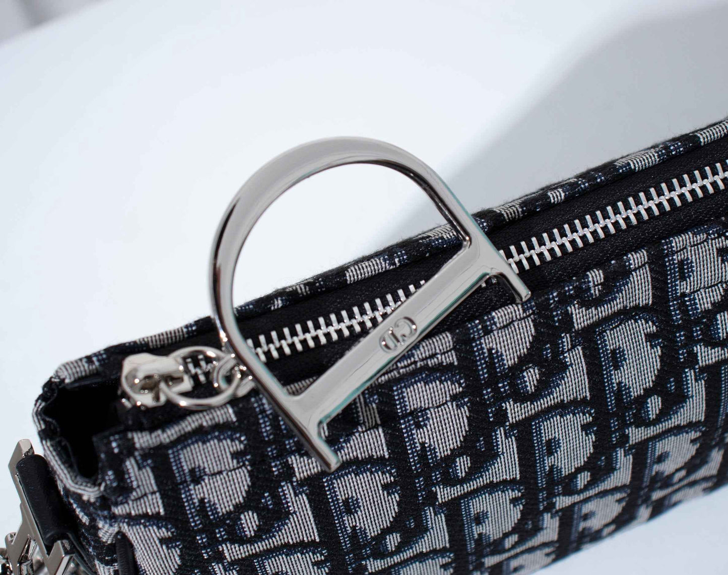 VL - Luxury Edition Bags DIR 159