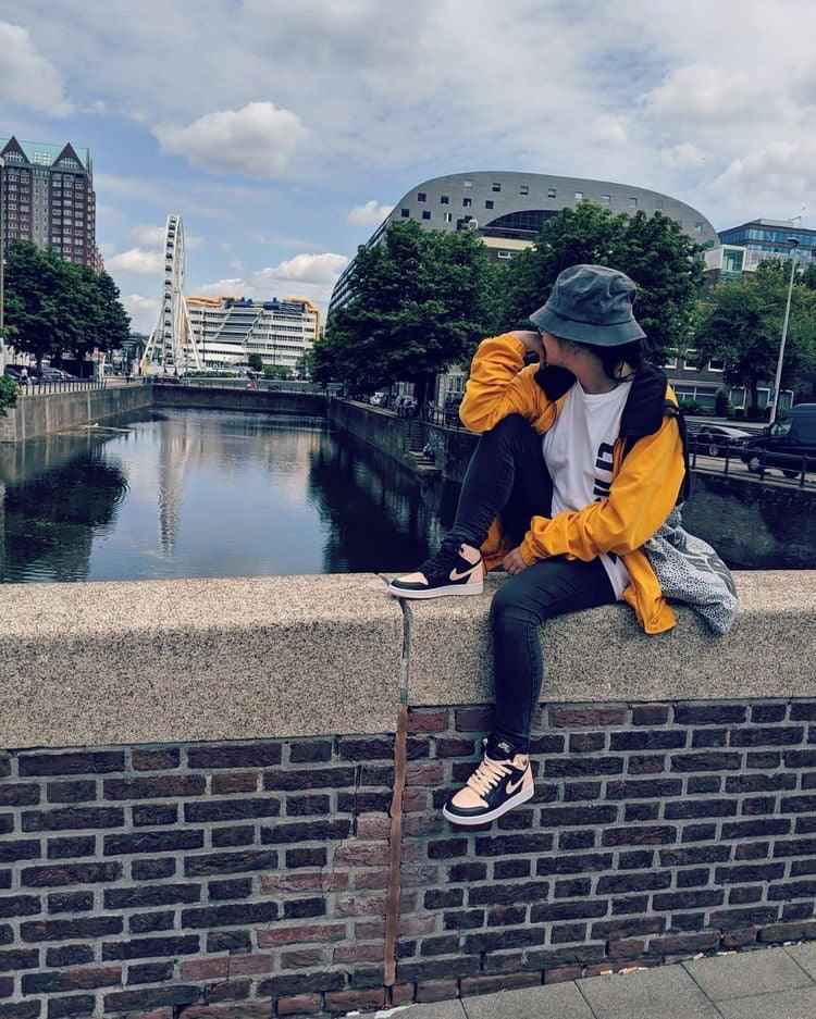 Custom Air Jordan 1 High OG Crimson Tint AJ1 High Q