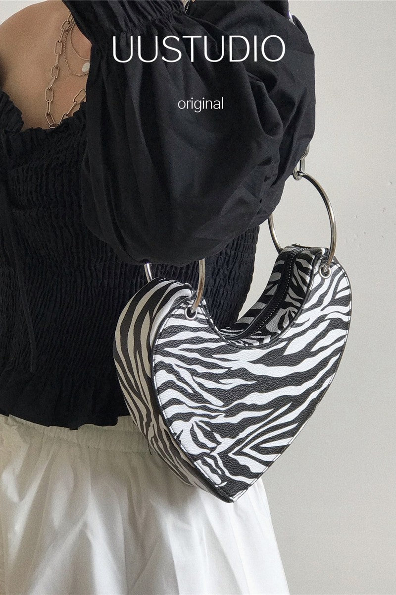 Heart Chain Mini Bag - Wolvess