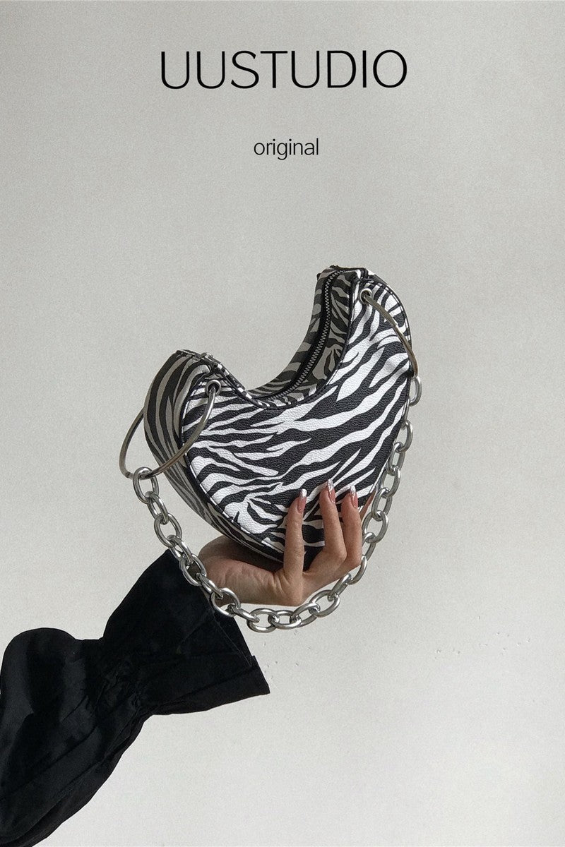 Heart Chain Mini Bag - Wolvess