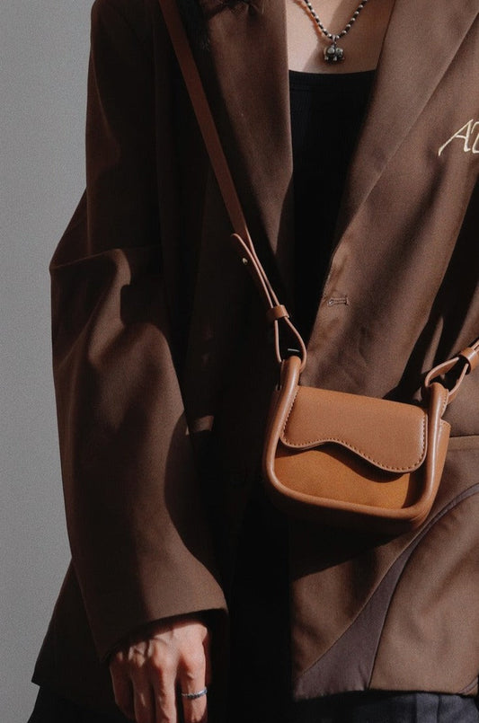 Retro Wave Flap Mini Crossbody Bag - Wolvess