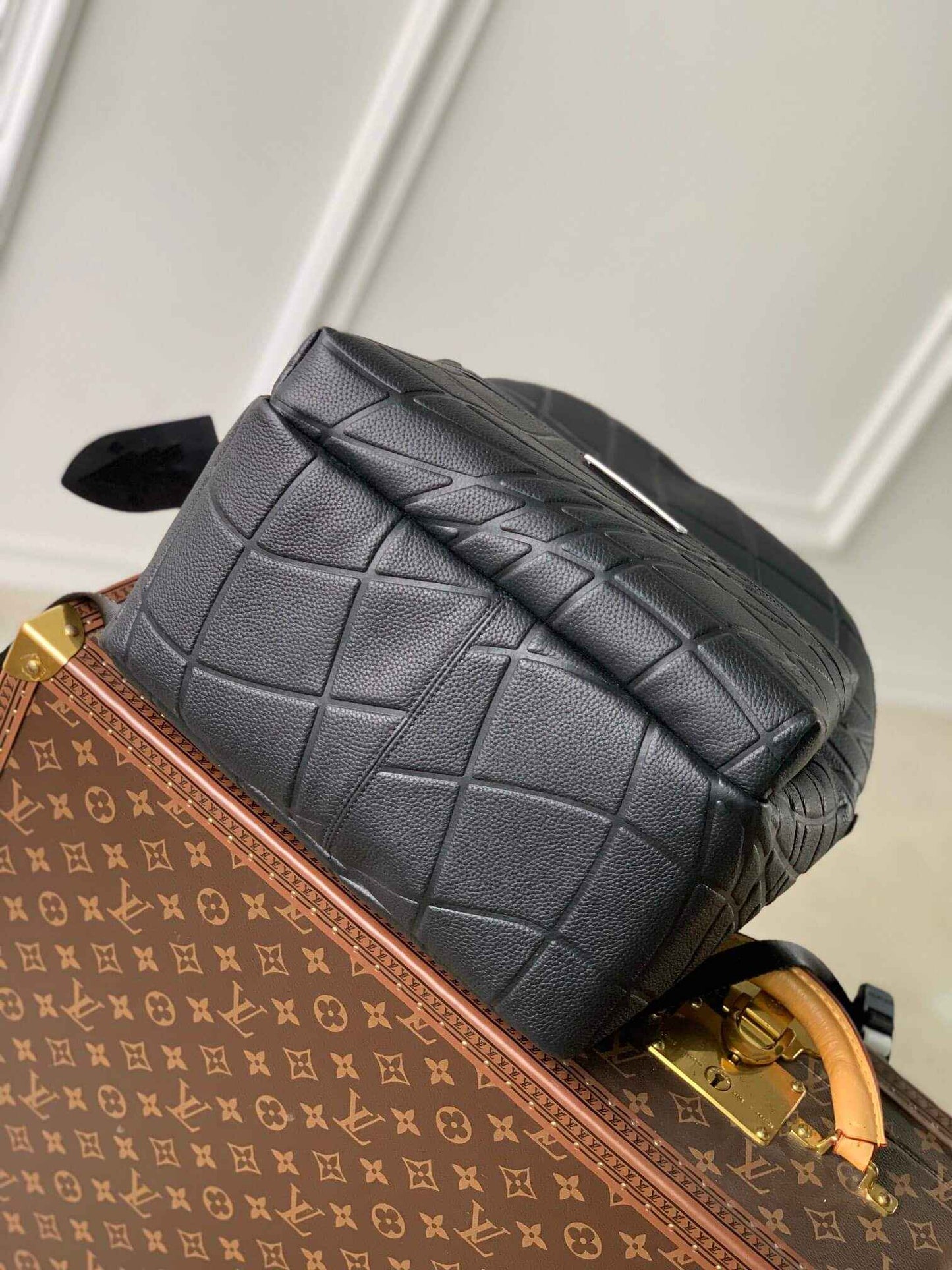 M21391 DISCOVERY BACKPACK PM Monogram Eclipse 40cm black