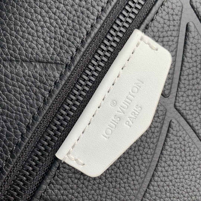 M21391 DISCOVERY BACKPACK PM Monogram Eclipse 40cm black