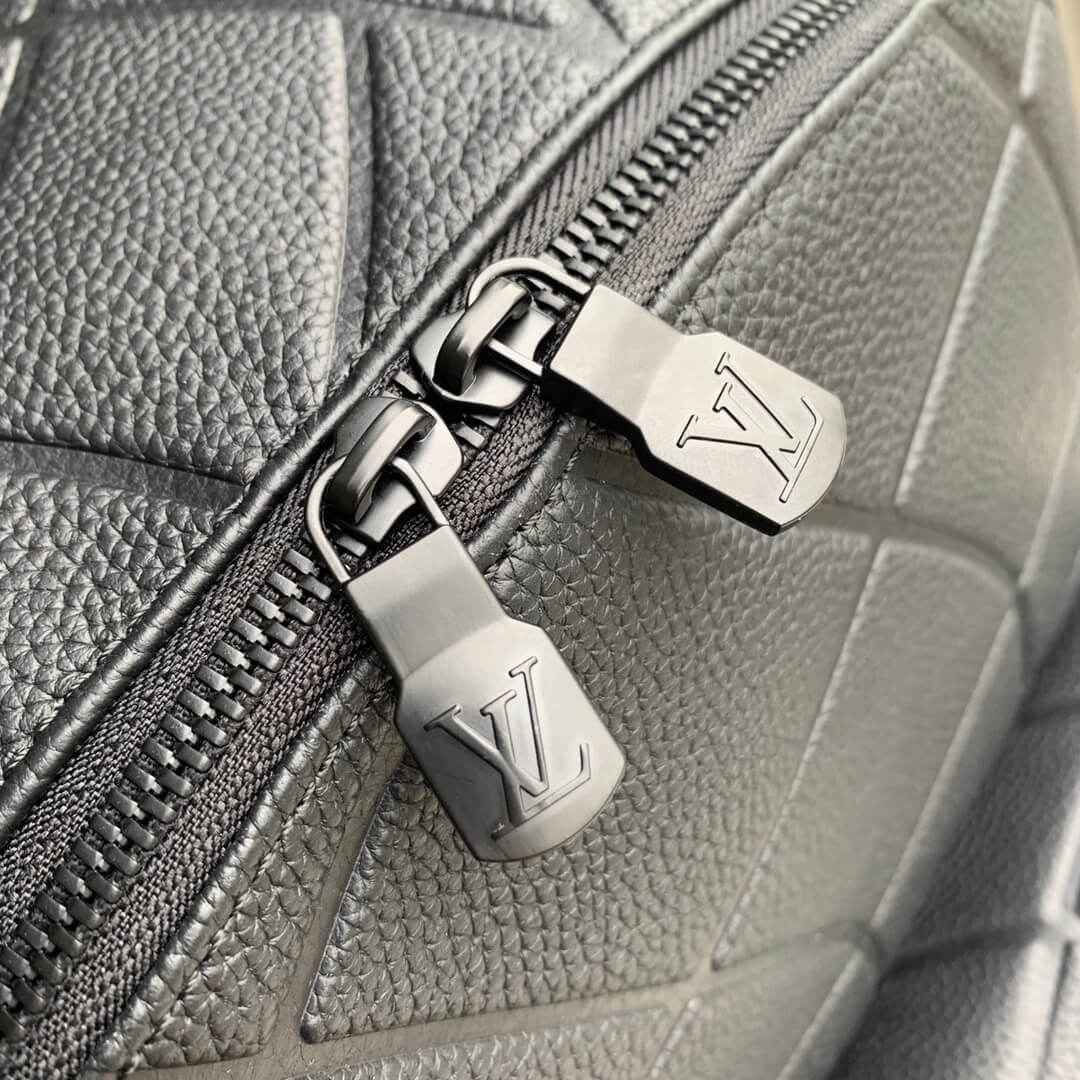 M21391 DISCOVERY BACKPACK PM Monogram Eclipse 40cm black