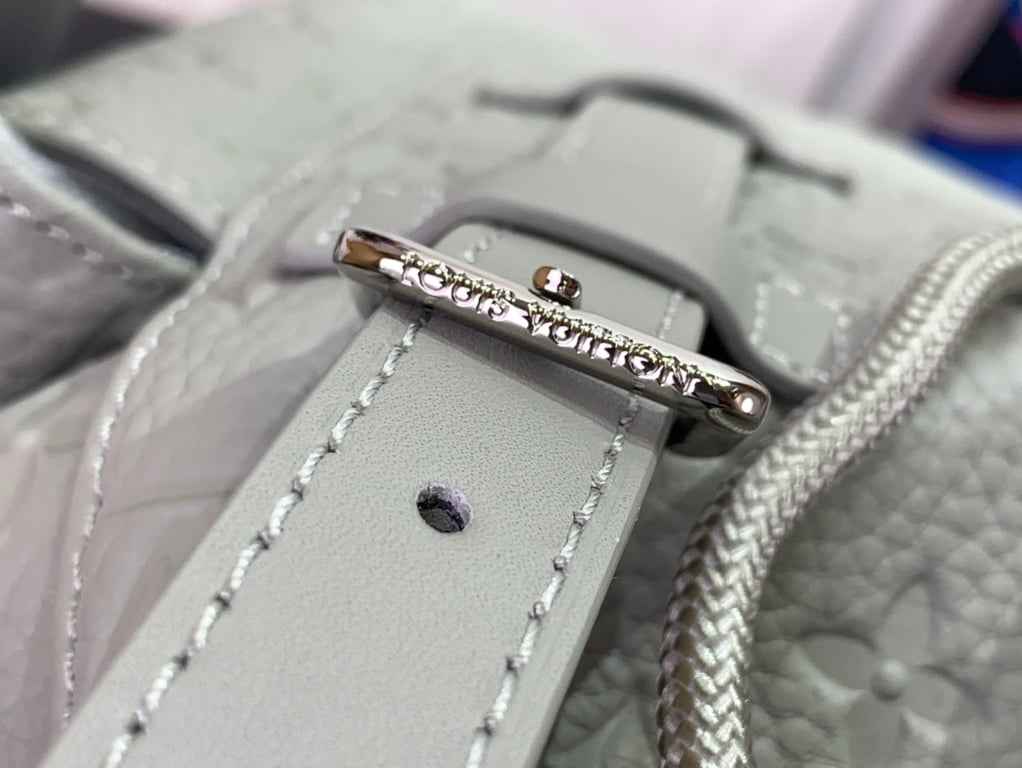 LUV CHRISTOPHER PM BACKPACK WHITE 48CM M23146