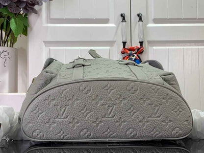 LUV CHRISTOPHER PM BACKPACK WHITE 48CM M23146