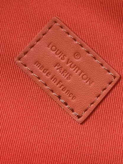 LUV TAKEOFF BACKPACK AEROGRAM ORANGE 16.9IN/43CM