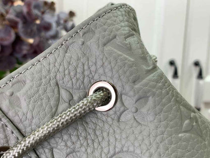 LUV CHRISTOPHER PM BACKPACK WHITE 48CM M23146