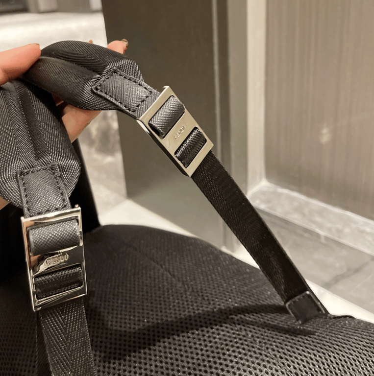 FD BACKPACK HALLOWEEN BLACK WITH YELLOW EYES BAG 40CM