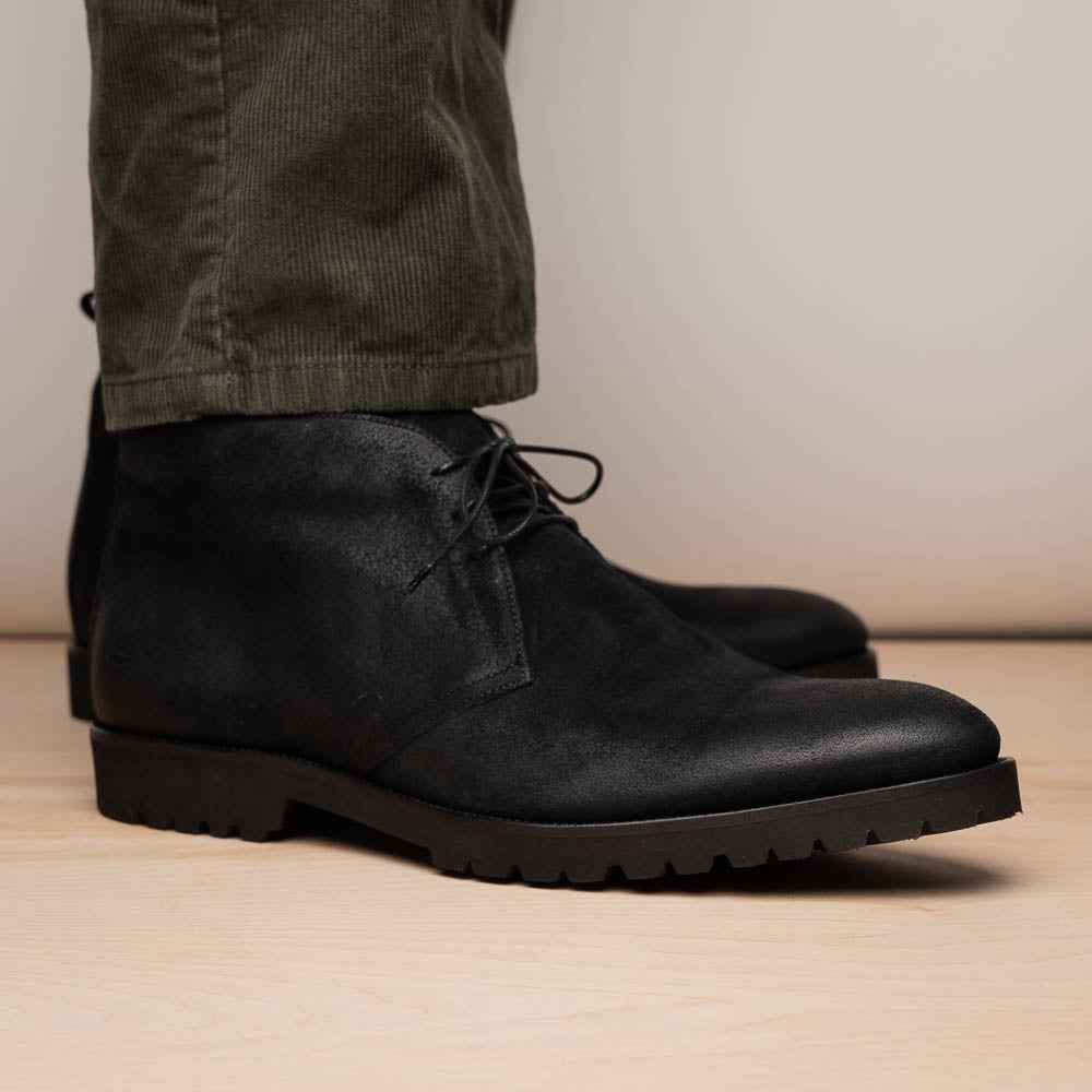 46-602-BLK REZZA Suede Calfskin Chukka Boot Black Zelli Italia