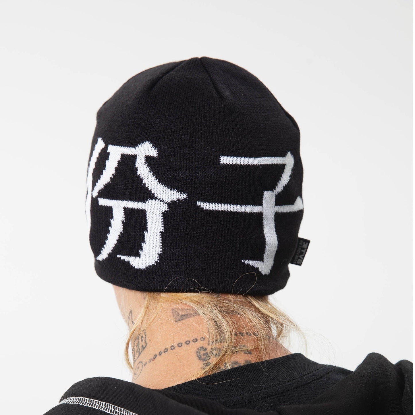 Gothic Rune Beanie - Wolvess