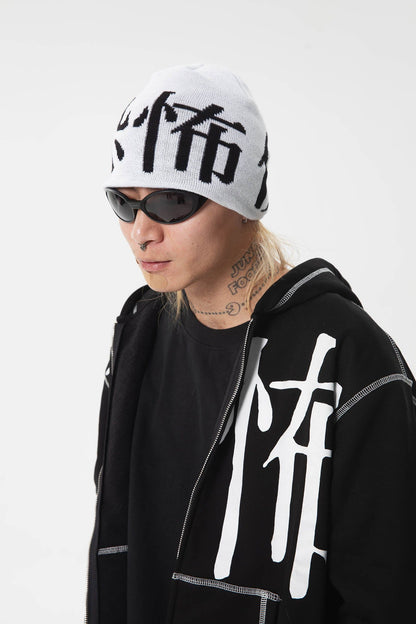 Gothic Rune Beanie - Wolvess