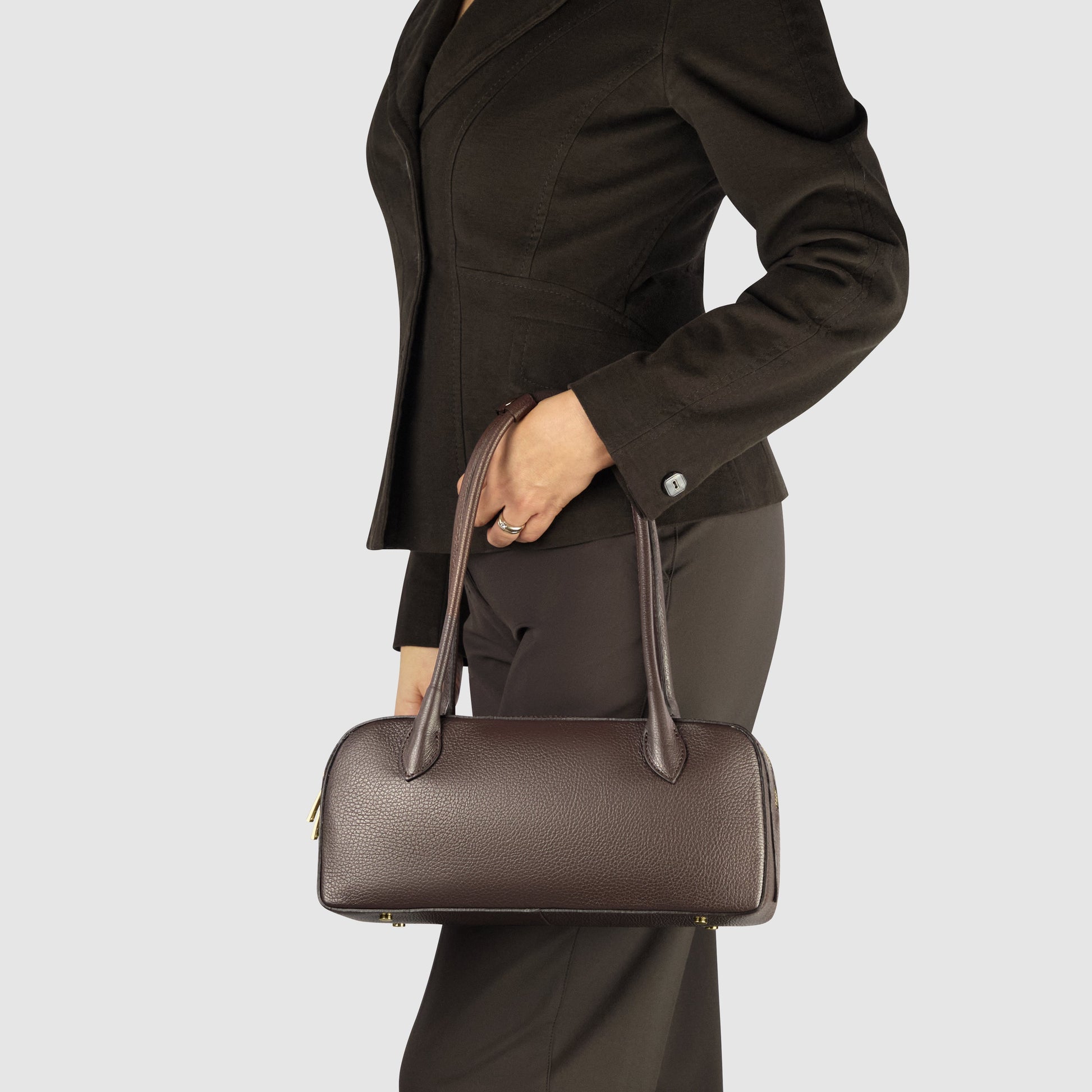 Italian Genuine Calf Leather Shoulder Bag 272511 TAKEASY