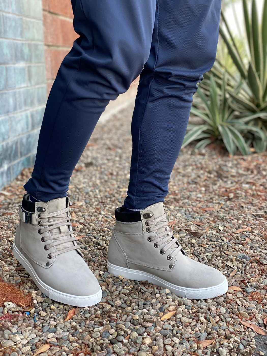 CALTO - T53120 - 2.6 Inches Taller (Nubuck Grey) - High top sneak-boot Tallmenshoes.com